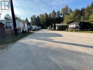 1101-1107 COLUMBIA Avenue, Castlegar
