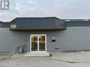 Main floor 5101 25 Avenue, Vernon