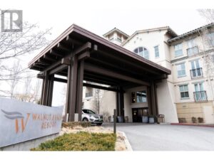212 4200 Lakeshore Drive, Osoyoos