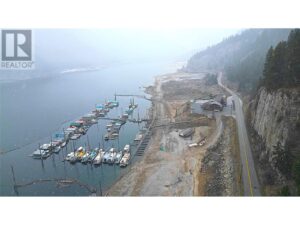 5220 Broadwater Road, Castlegar