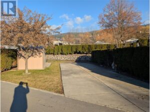 16 8000 Highland Road, Vernon
