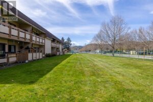 880 Badke Road, Kelowna