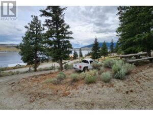 6481 Monck Park Road, Merritt