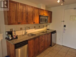 302 4200 Lakeshore Drive Drive, Osoyoos