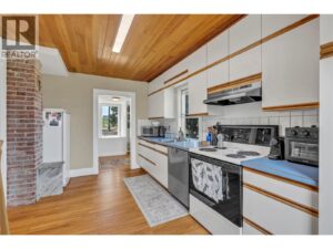 1275 Munson Avenue, Penticton