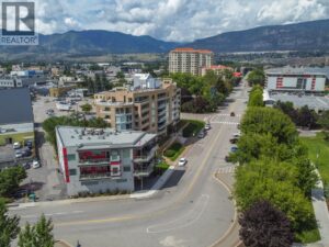88 Lakeshore Drive, Penticton