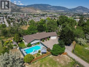 3575 VALLEYVIEW Road, Penticton