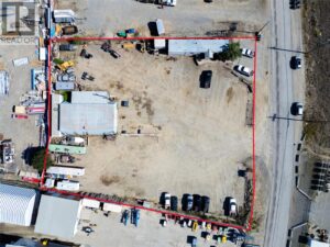 742 Athabasca Street East, Kamloops