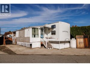 600 415 COMMONWEALTH Road, Kelowna