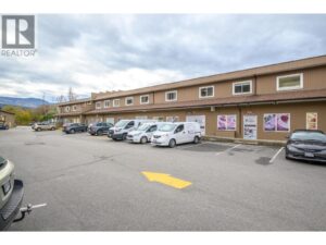 42, 43 100 Kalamalka Lake Road, Vernon