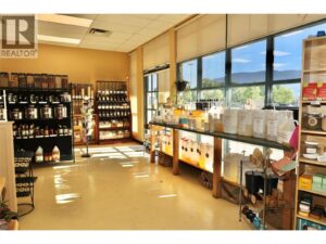 148 & 150 1848 MAIN Street, Penticton