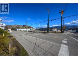 2501/2505 43 Street, Vernon