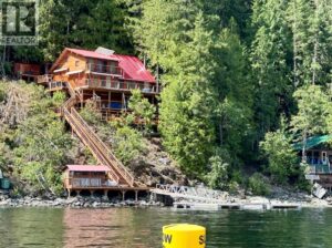 31 Lime Cliffs Beach, Sicamous