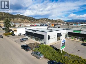 425 Banks Road, Kelowna