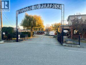 15 5901 Main Street, Osoyoos