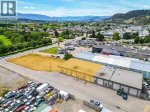 1 - 3 880 Leathead Road, Kelowna