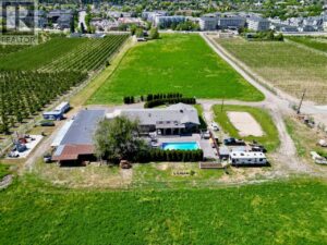 1-3 371 Valley Road, Kelowna