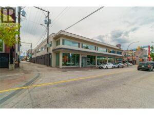 201 304 Martin Street, Penticton