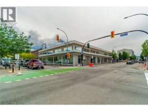 208 304 Martin Street, Penticton