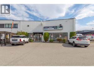 134 Estabrook Avenue, Penticton