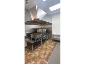 1000 1631 Dickson Avenue, Kelowna