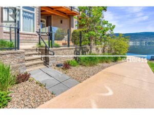 410/411 12811 Lakeshore Drive South, Summerland