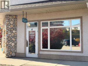 4 680 Marine Park Drive, Salmon Arm